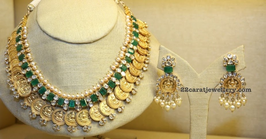 Kasu Necklace with Emerald and Diamonds - Jewellery Designs