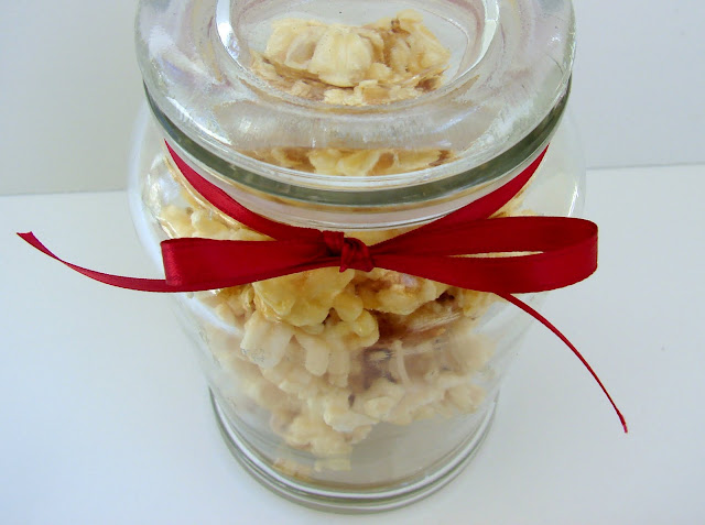 Soft Caramel Popcorn #recipe from @KatrinasKitchen