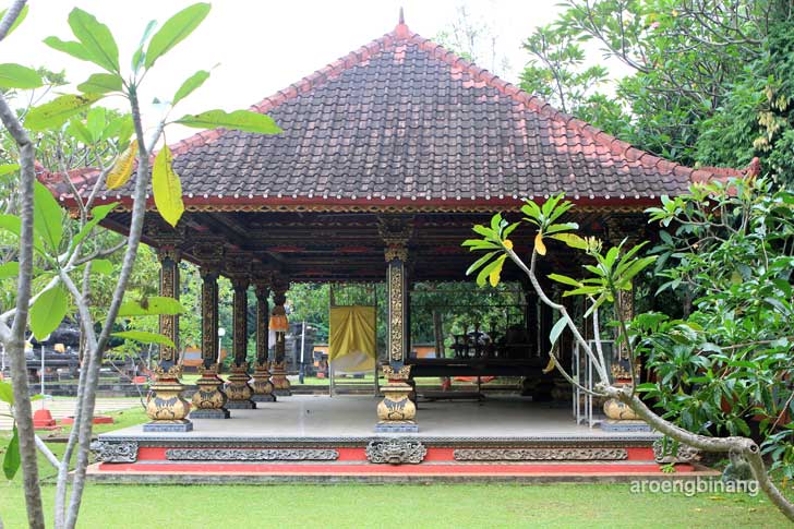 pura agung tamansari halim perdanakusuma