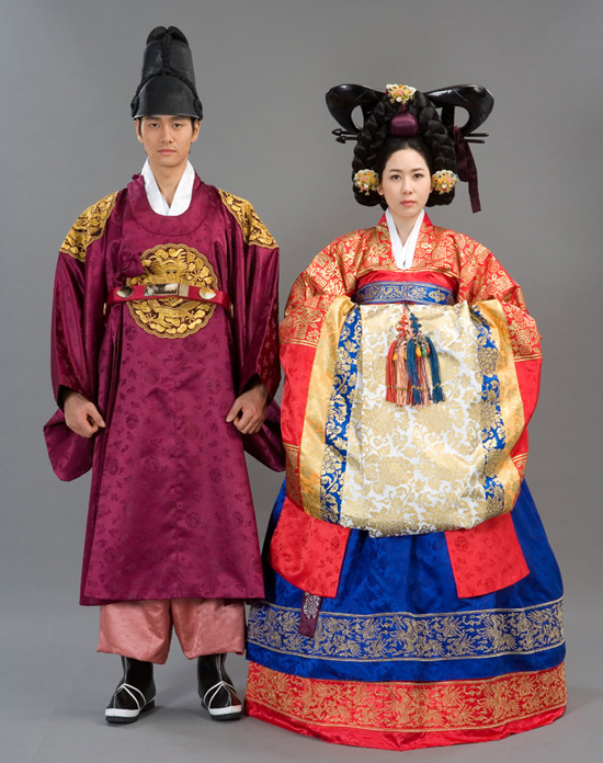 fashion wedding BAJU  PERKAHWINAN TRADISIONAL  KOREA 