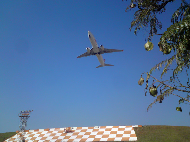 Mais uma decolagem no Aeroporto de Congonhas. Cerca de 50 mil passageiros passam por aqui todo dia.
