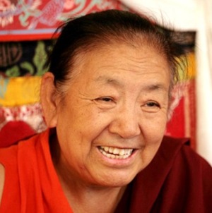 SAKYA KUN KHIAB CHO LING: ENSINAMENTOS DE JETSUN KUSHOK