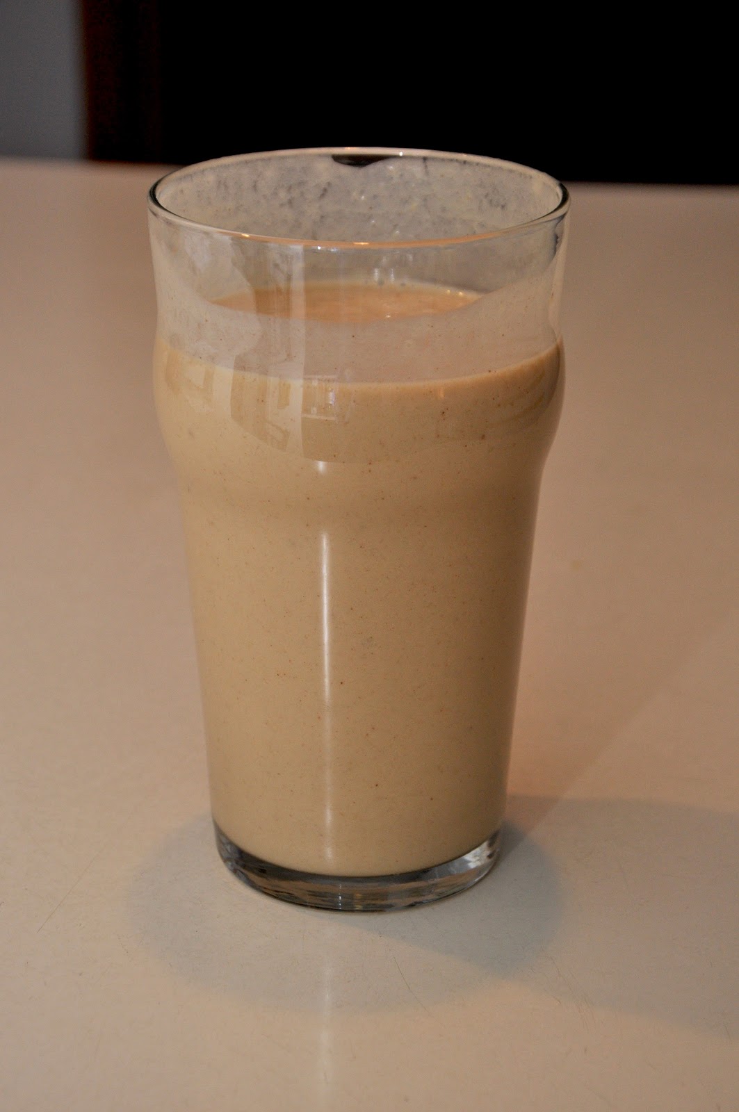 365 Days of DIY Banana Peanut Butter Honey Smoothie