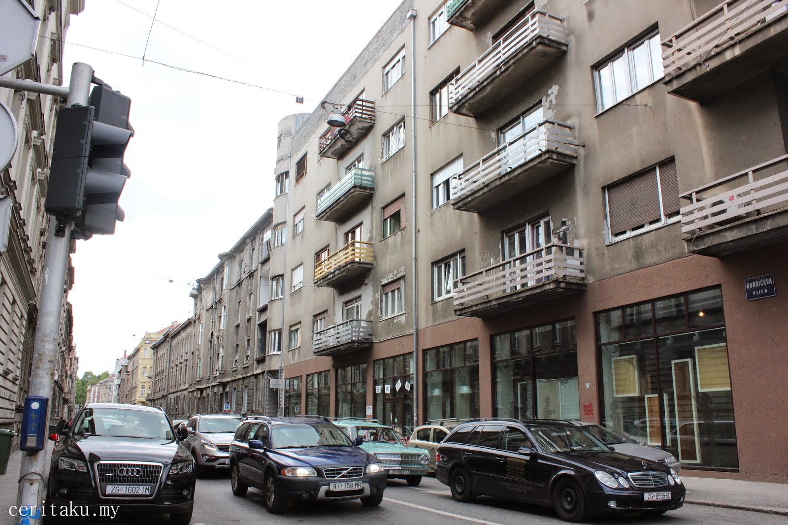 (adsbygoogle = window.adsbygoogle || []).push({ google_ad_client: &quot;ca