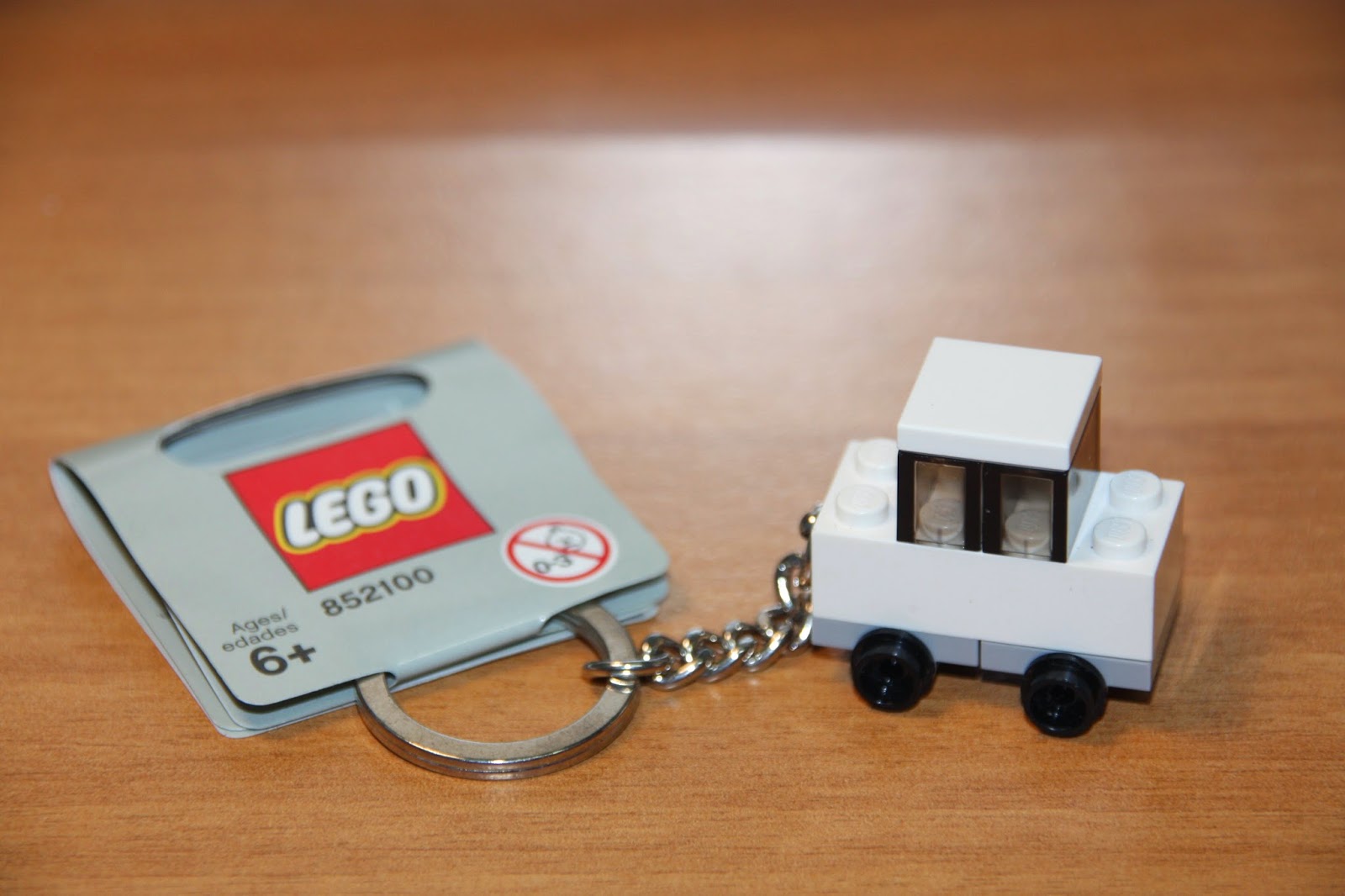 MOC LEGO Porta-chaves automóvel