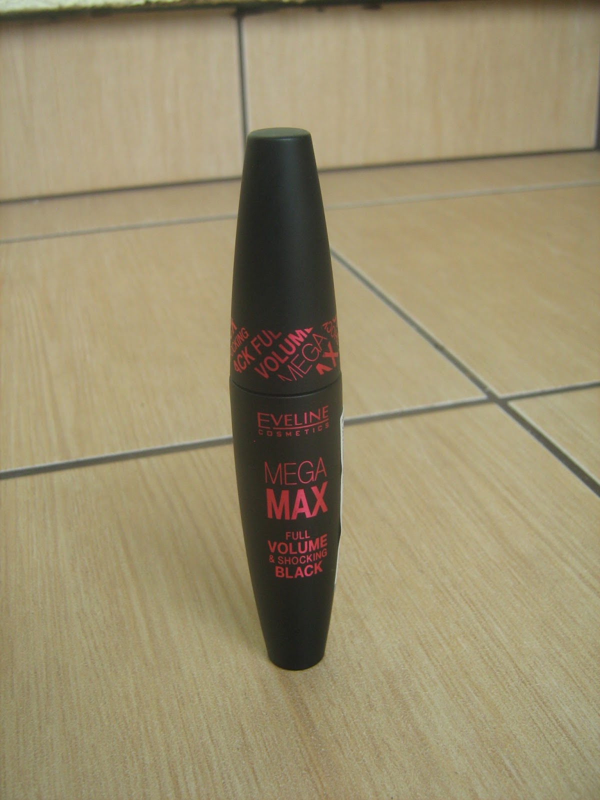 Eveline, mascara Mega Max Full Volume & Shocking Black