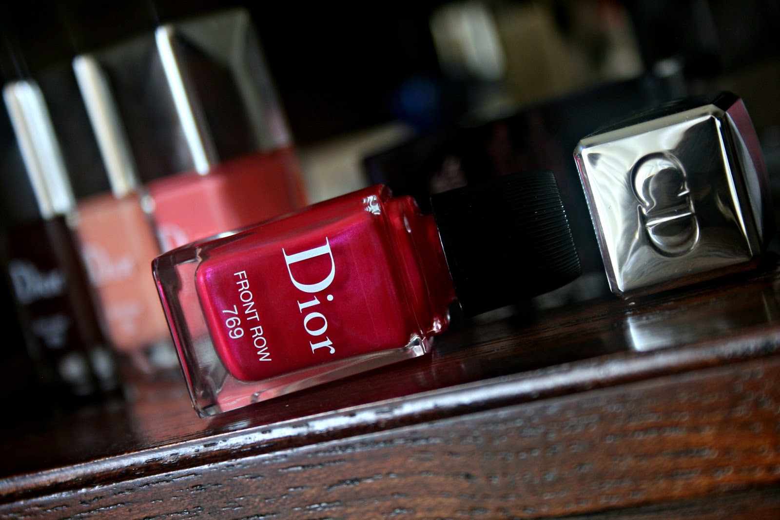 Dior Vernis Gel Shine and Long Wear Nail Lacquer Front Row 769 Review, Photos & Swatches