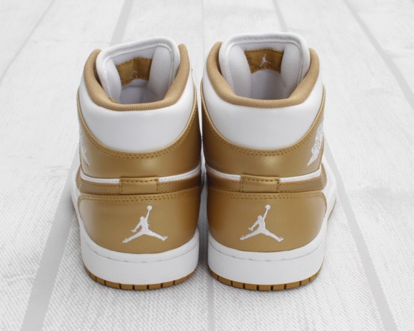 jordan 1 phat gold