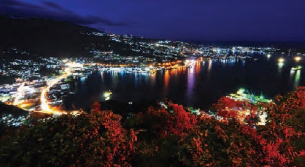 Malam di Jayapura Eksotisme Pulau Sentani Papua yang Mendunia