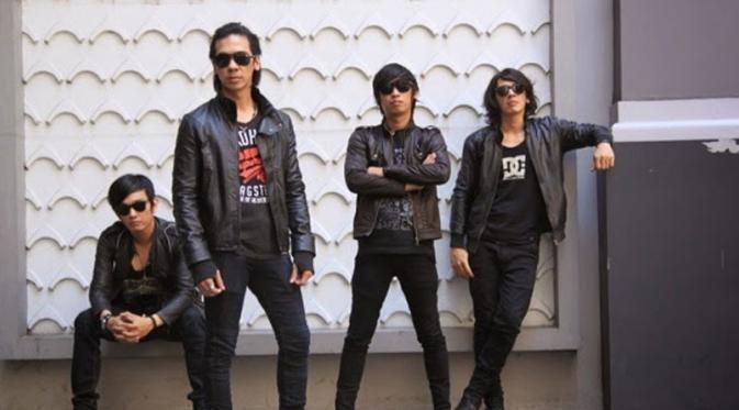 Chord Gitar Sepanjang Hidupku Pilot