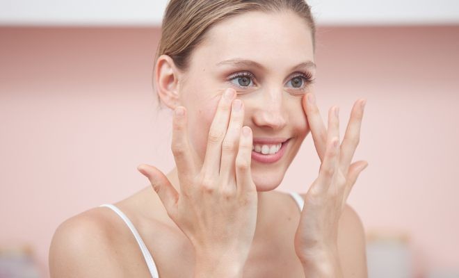 Mejorar las bolsas de los ojos