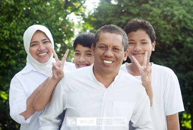 Ayah dan Ibu, Bagaimana Kabar Kalian Hari ini? Inilah Caraku Membuat Kalian Bahagia Meski Tak Seberapa