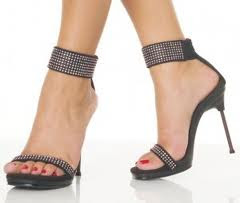 model sandal hak terbaru