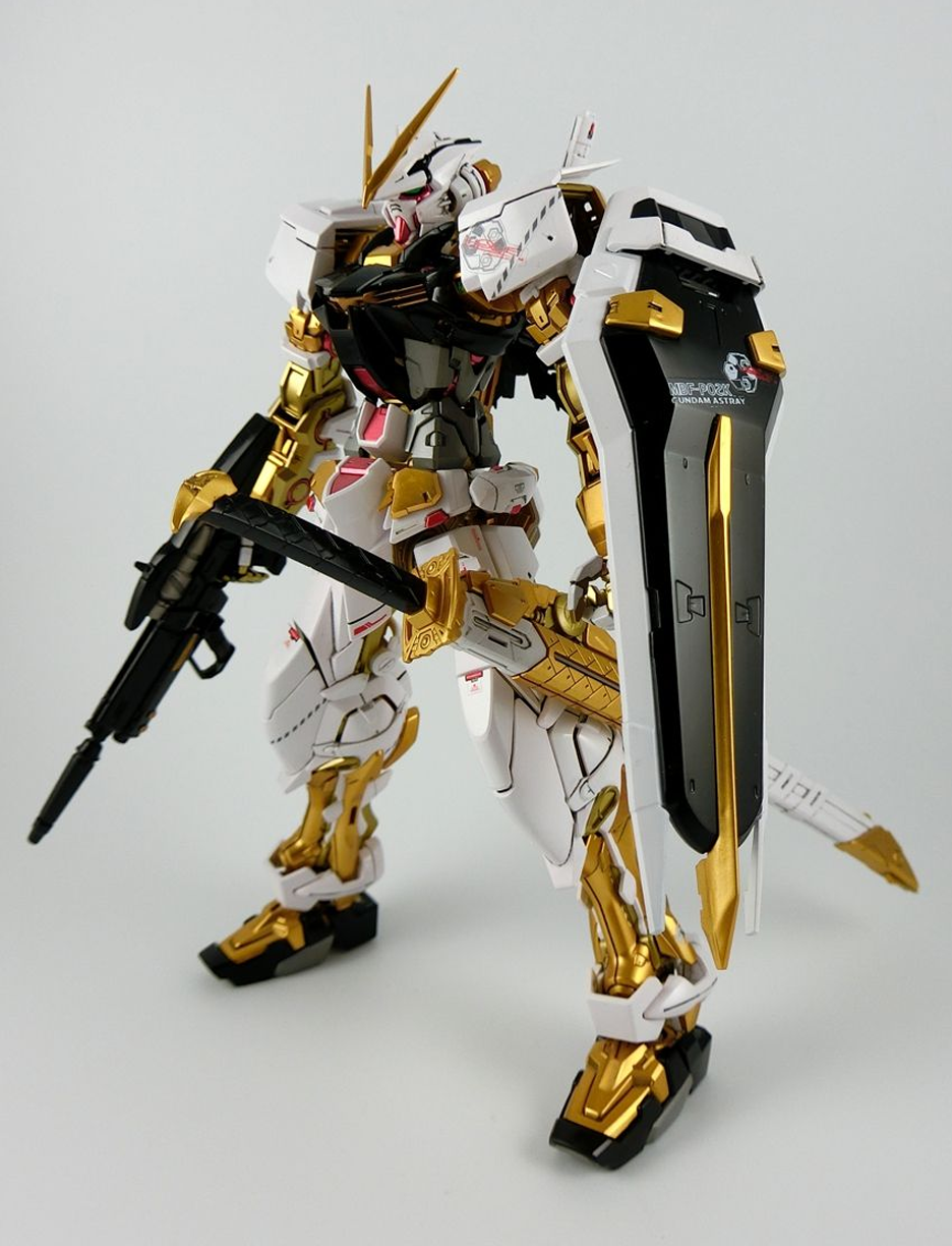 GUNDAM GUY MG 1/100 Gold Frame Astray Painted Build