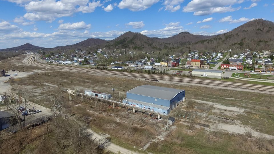 Towns and Nature Ravenna, KY CSX/L&N Car Repair Shop is now Kentucky