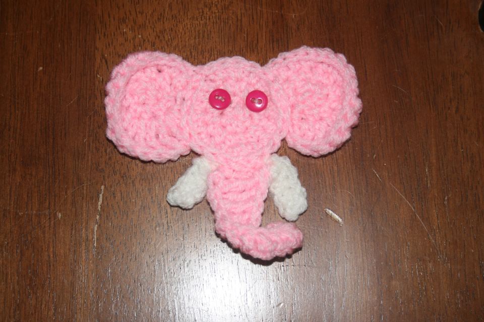 hooking-housewives-elephant-applique-free-pattern