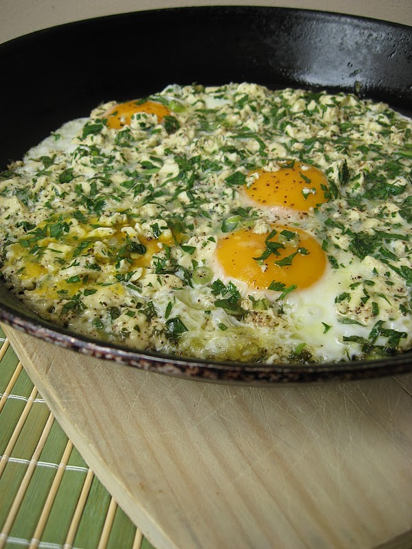 Morsels and Musings beyaz peynirli yumurta, turkish feta & parsley eggs