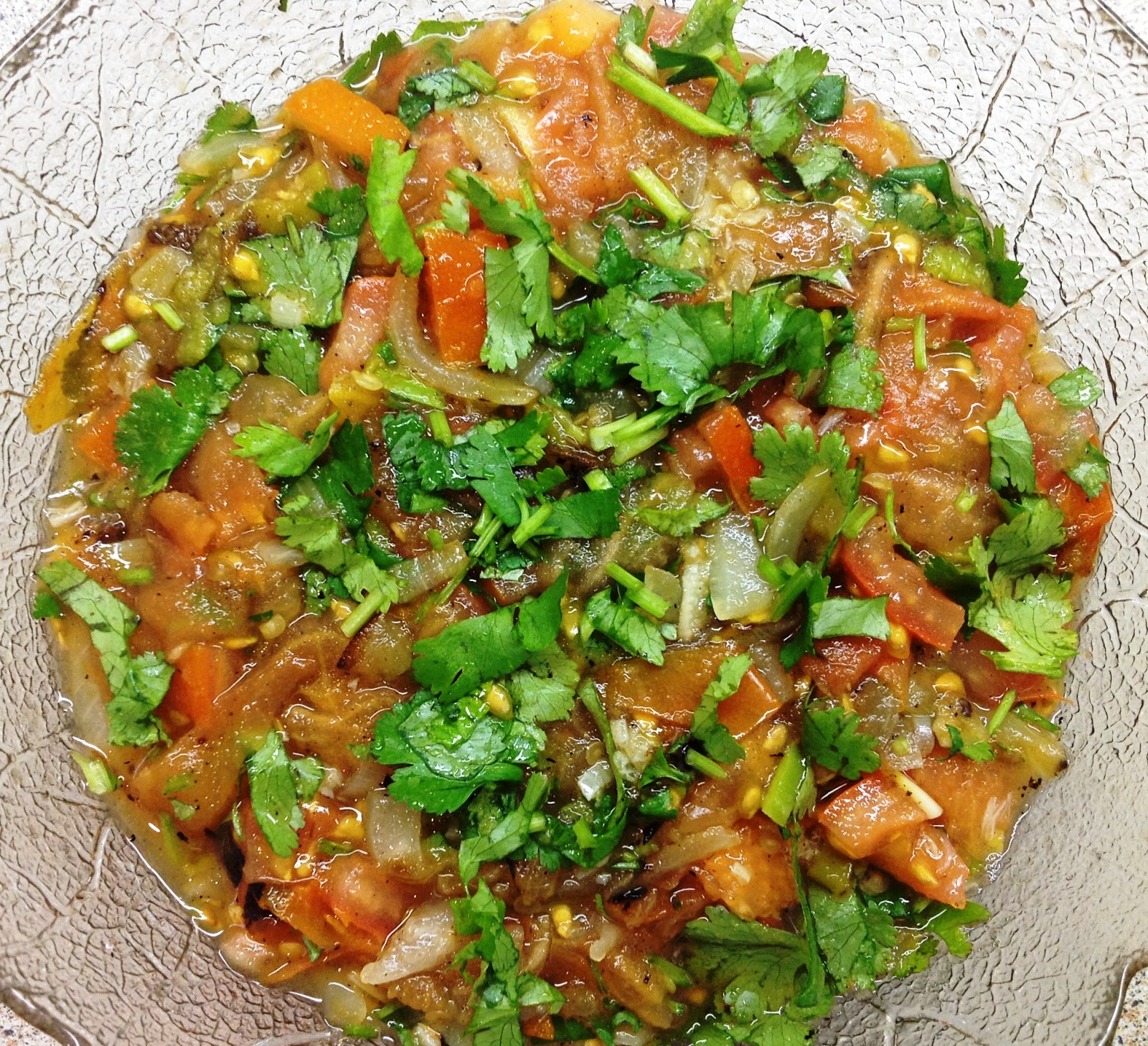 This Muslim Girl Bakes: Roasted Tomato and Chilli Salsa