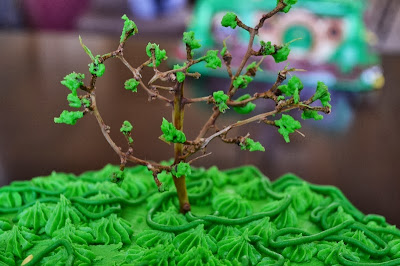 DIY Hobbit Birthday Cake by Over The Apple Tree