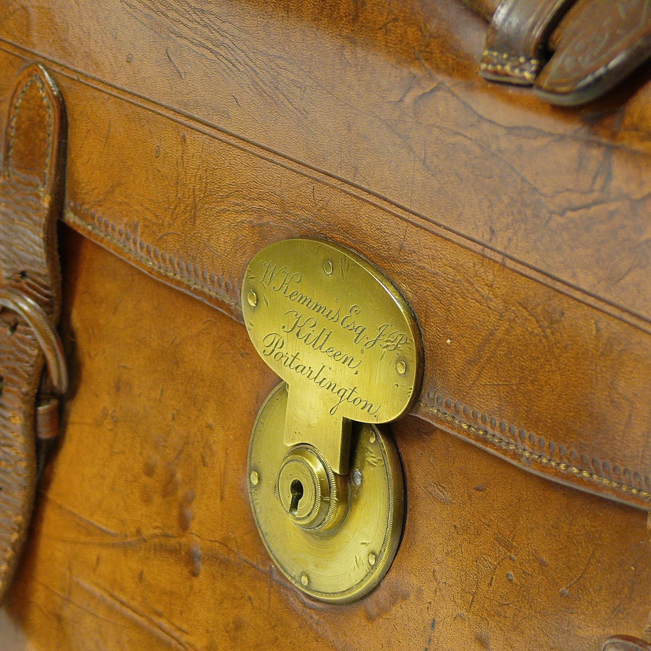 Andersen leather Briefcase locks