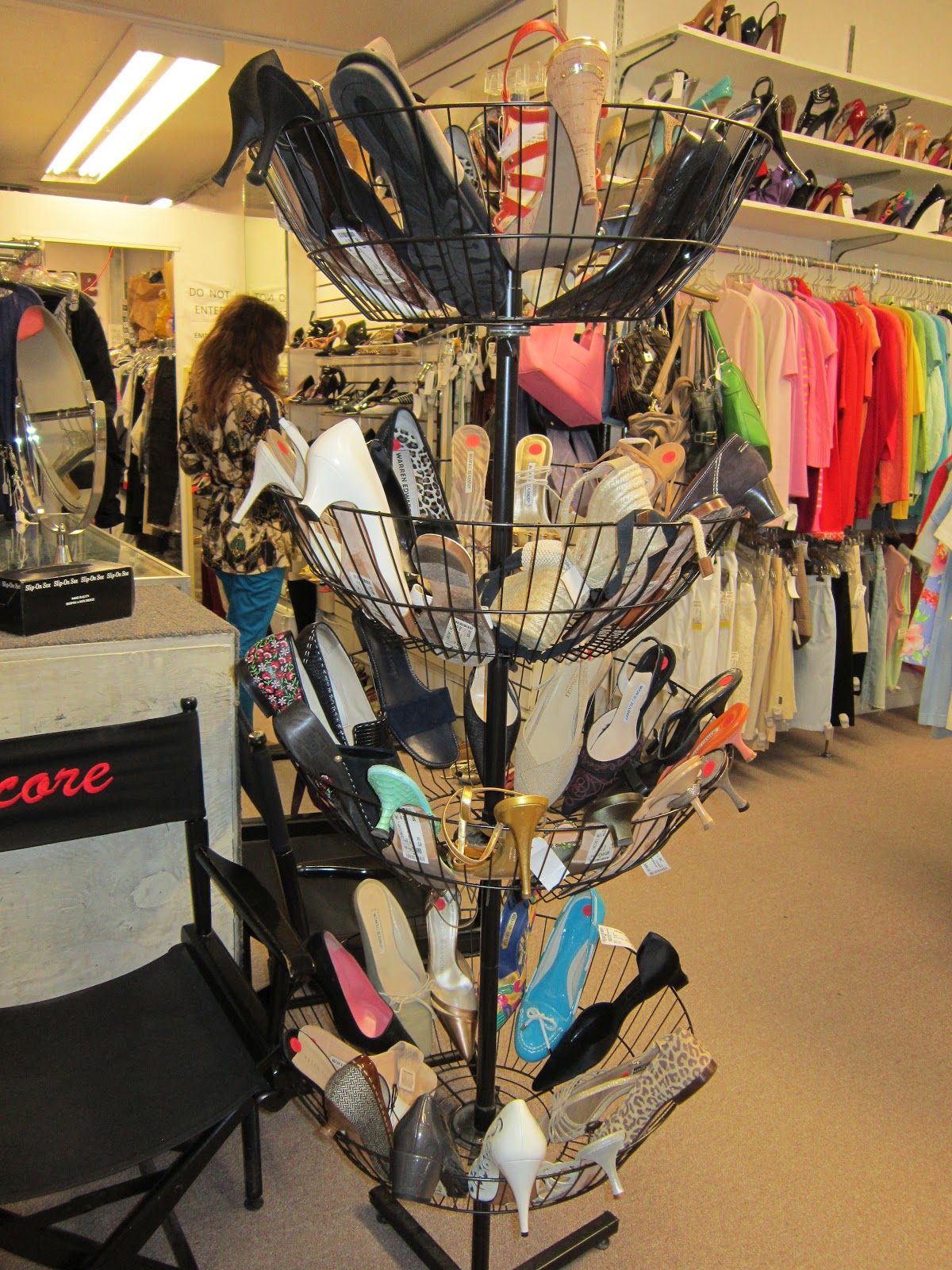 Toni�s Vintage Trips Consignment Stores in the Upper East
