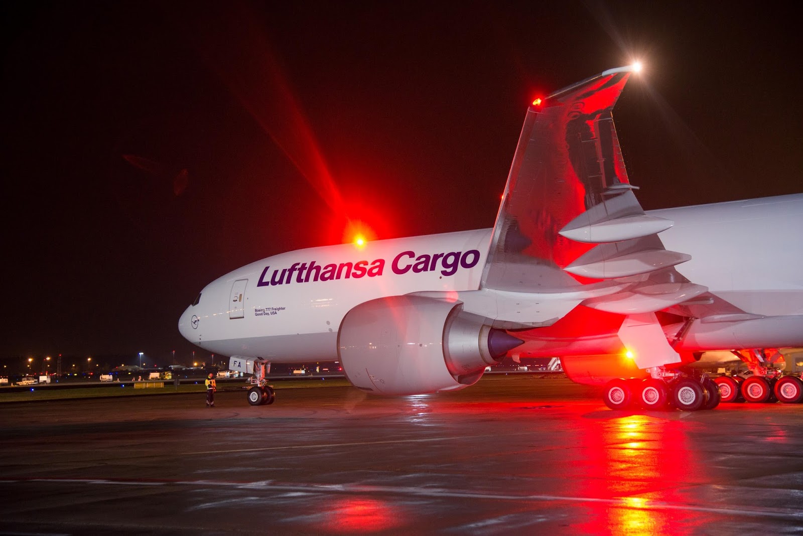 Lufthansa Cargo Boeing 777F Freighter and Compartment AircraftWallpaper