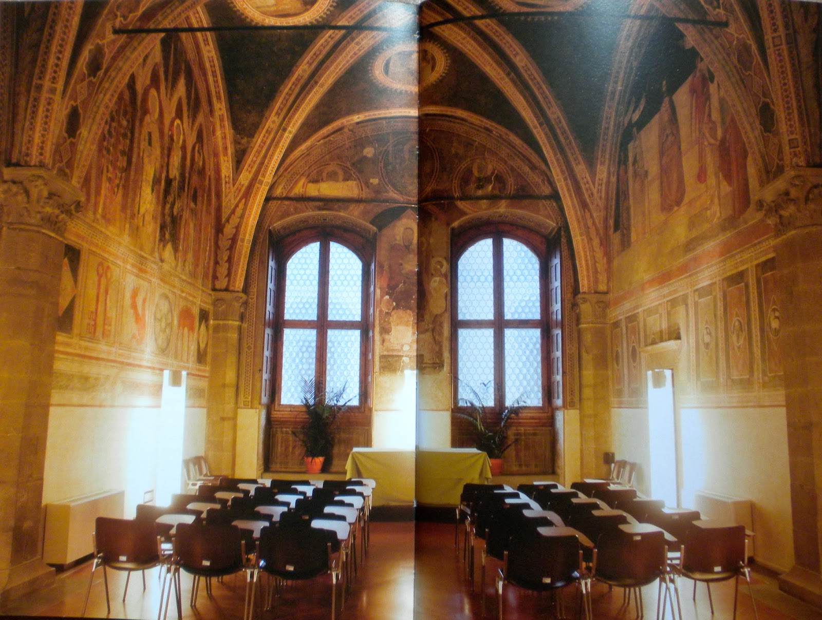 Arte della Lana/Dante Society Hall