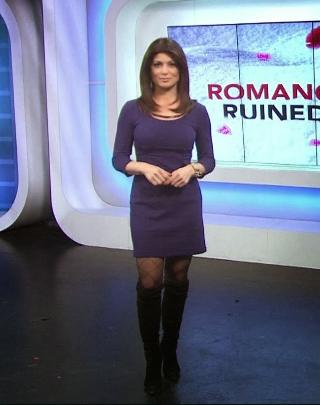 THE APPRECIATION OF BOOTED NEWS WOMEN BLOG : THE TAMSEN FADAL STYLE FILE