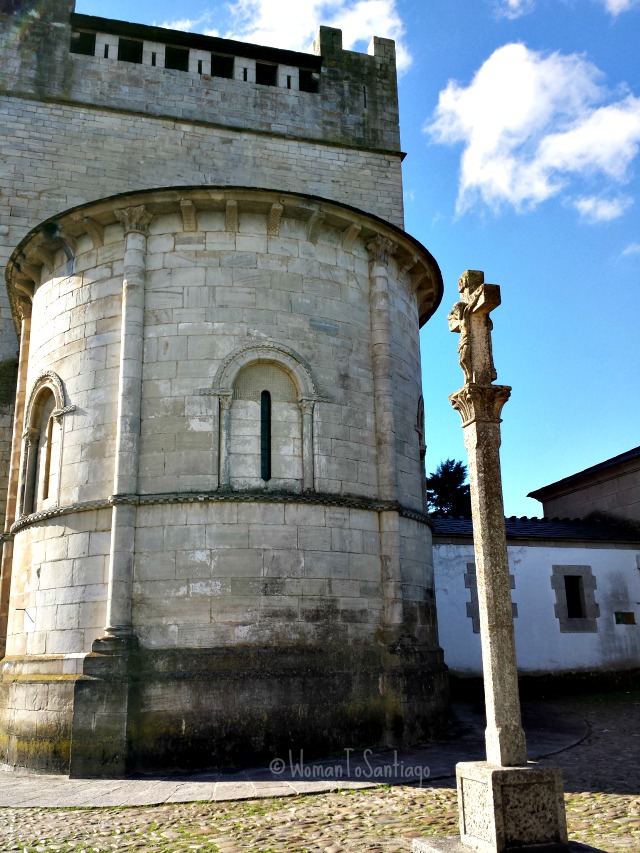 foto del cruceiro de portomarin