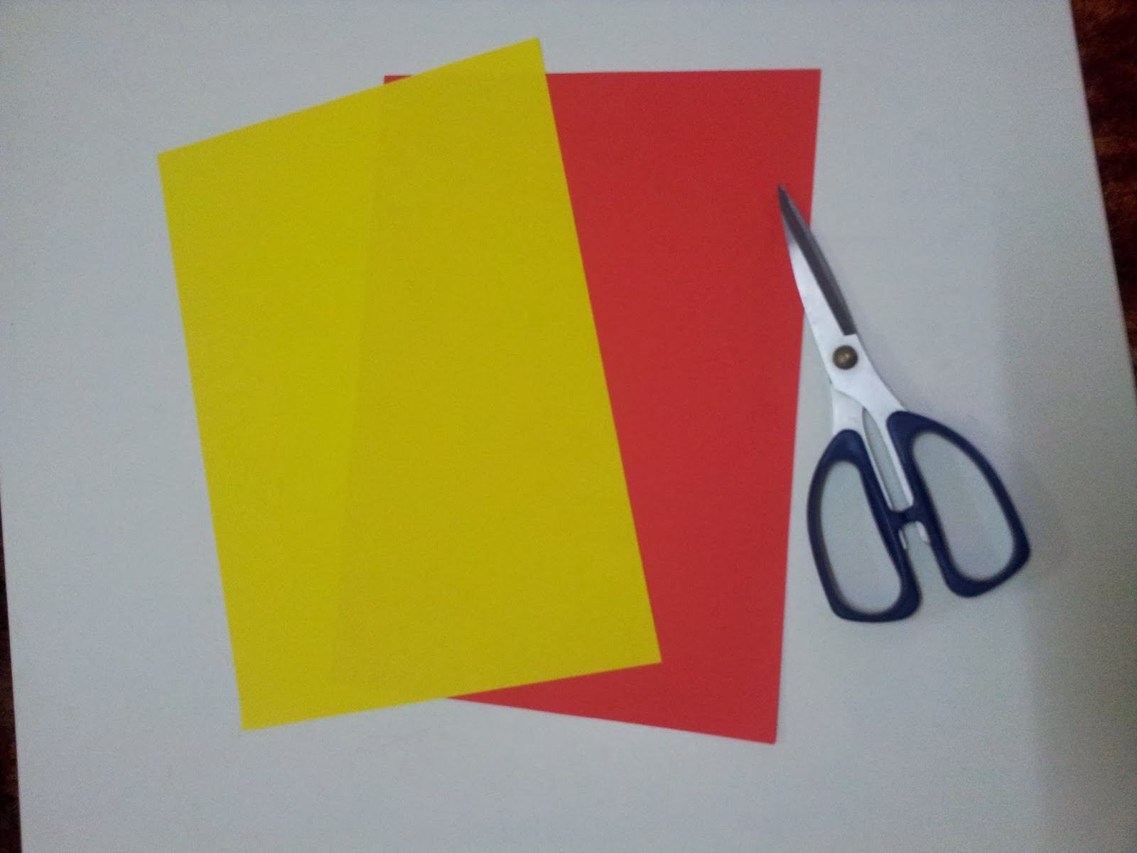 Panduan Kraf Riben dan Kertas: Tutorial : Kotak Kertas Mudah