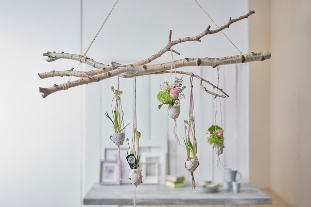 Auf der Mammilade|n-Seite des Lebens| Personal Lifestyle Blog | Anleitung fuer schwebende Espressotassen und Ostereier als Mini-Vasen und Pflanzgefaesse im einfach gemachten DIY-Makramee-Haengenest | Osterdeko und haengende Gaerten Auf der Mammilade|n-Seite des Lebens| Personal Lifestyle Blog | Anleitung fuer schwebende Espressotassen und Ostereier als Mini-Vasen und Pflanzgefaesse im einfach gemachten DIY-Makramee-Haengenest | Osterdeko und haengende Gaerten