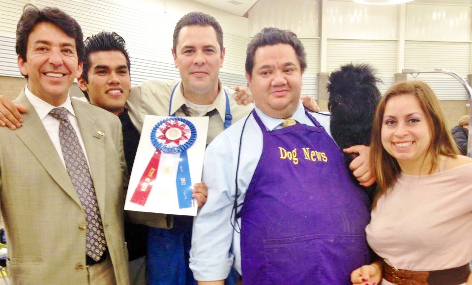 DOG SHOW POOP 20121028