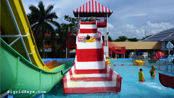 WaterWorld Iloilo - Philippine water park - family trip