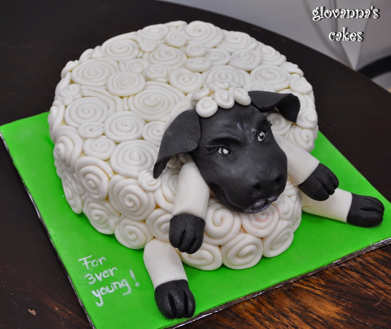 giovanna's cakes Sheep birthday cake