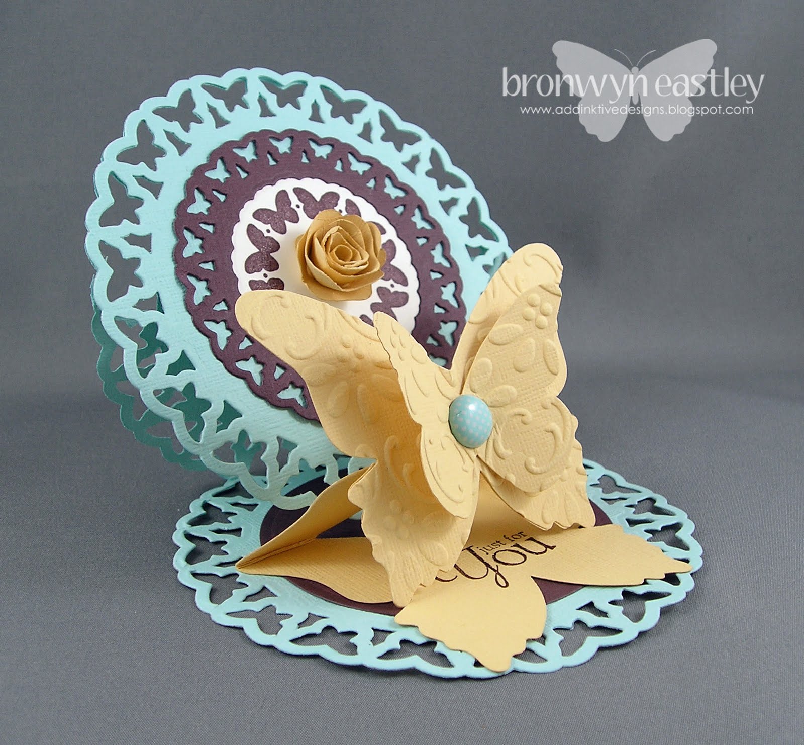 Circle Butterfly Easel Card