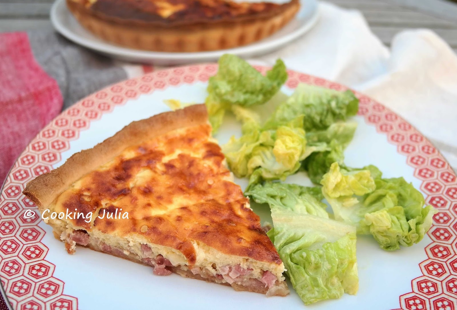 COOKING JULIA QUICHE AUX LARDONS, OIGNONS ET FROMAGE