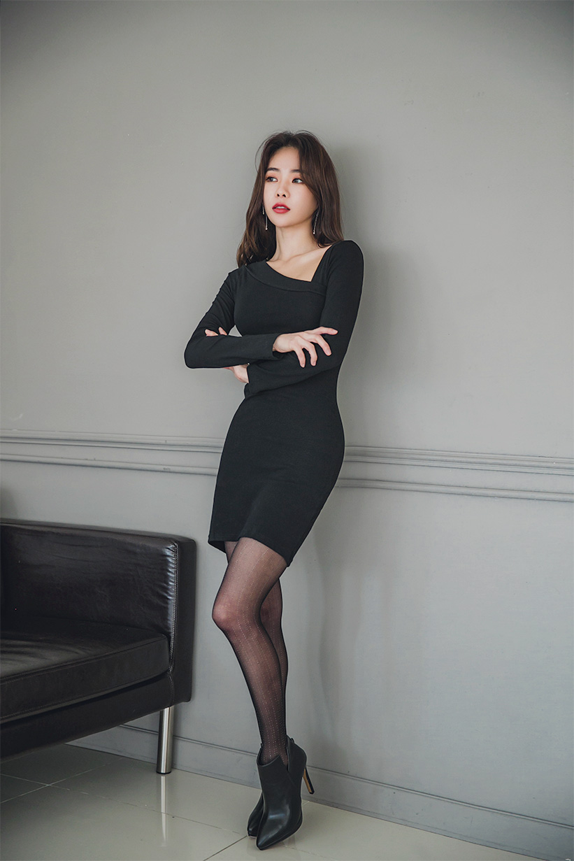 Korean Model An Seo Rin On Magazine - Jan 2017