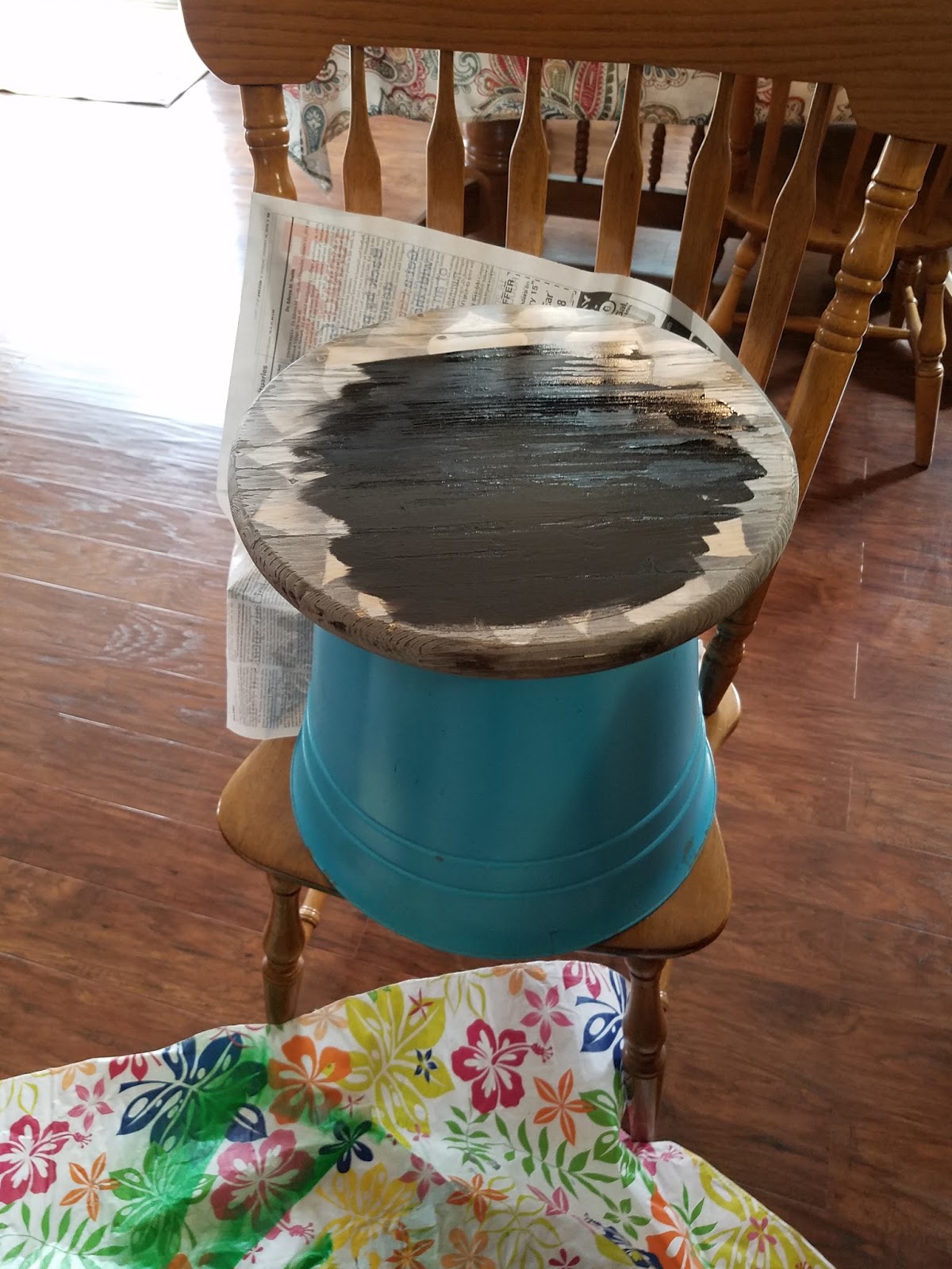 Arts Be Crafty Faded Garden Table Redo