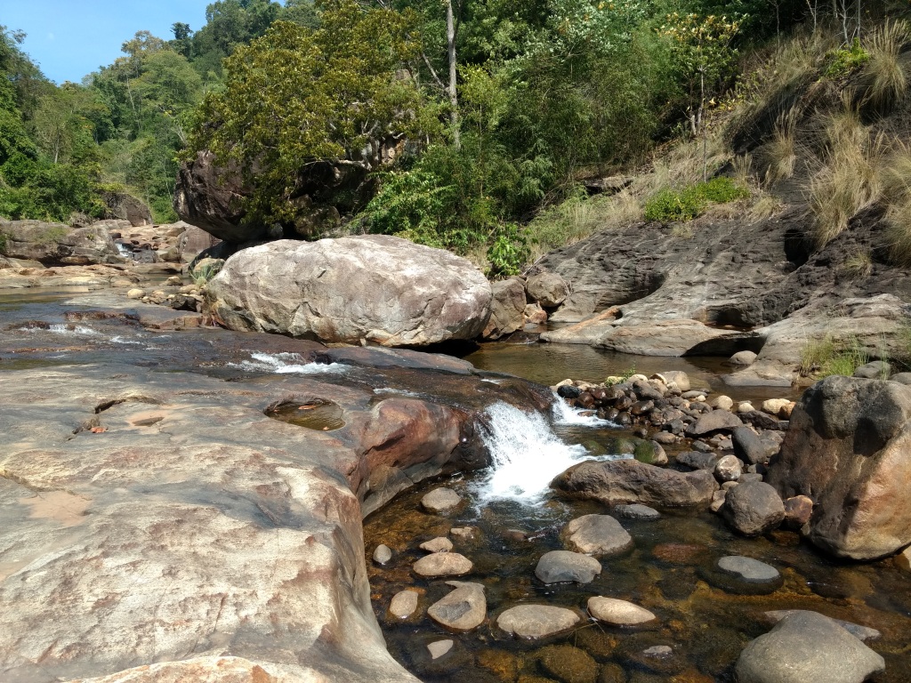 Tamilnadu Tourism: Kalikesam Forest & Waterfalls – Kalikesam Falls