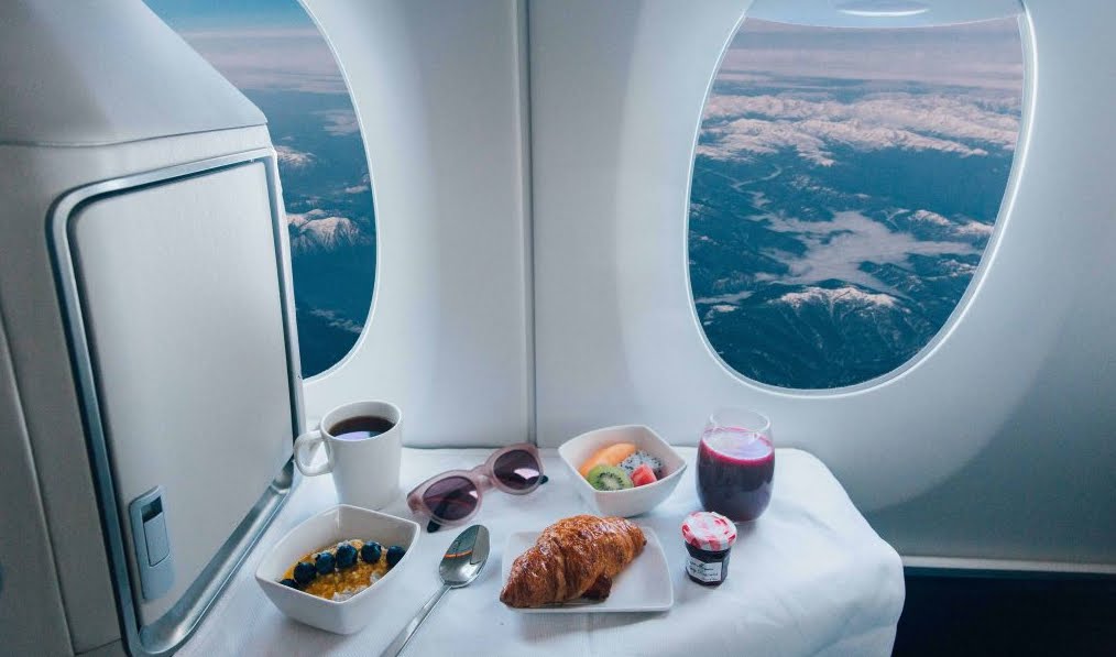 Cathay Airways vende biglietti Business Class a prezzi di classe turistica.