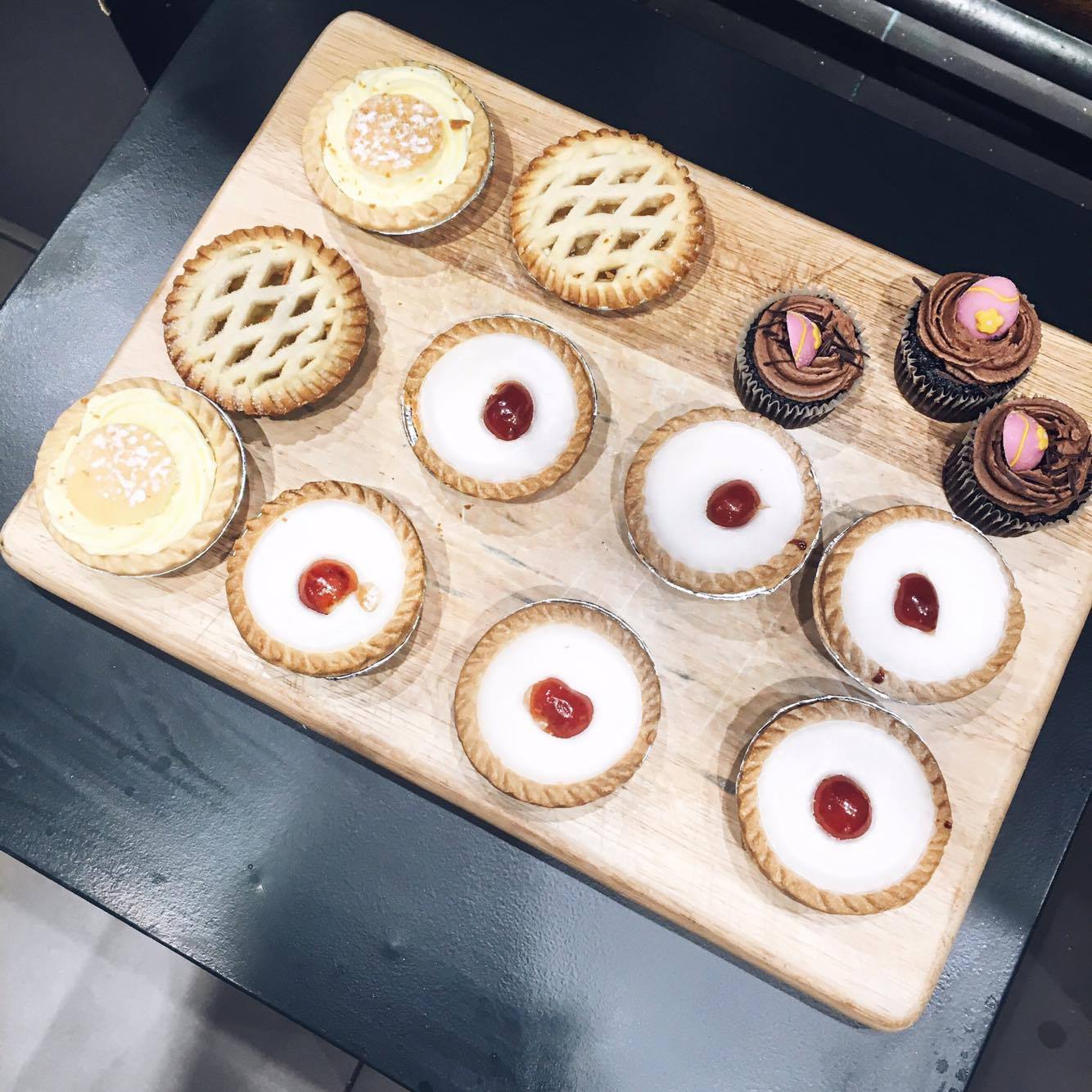 cakes and nibbles image of cakes and nibbles
