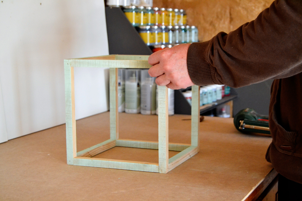 Como hacer una lámpara de madera en forma de cubo para tu dormitorio,  DIY tutorial paso a paso.