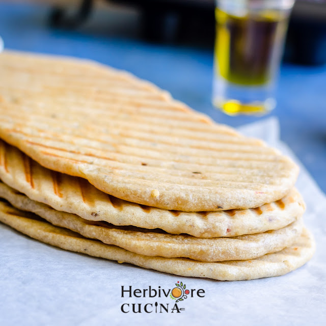 Herbivore Cucina Whole Wheat Panini Press Breads