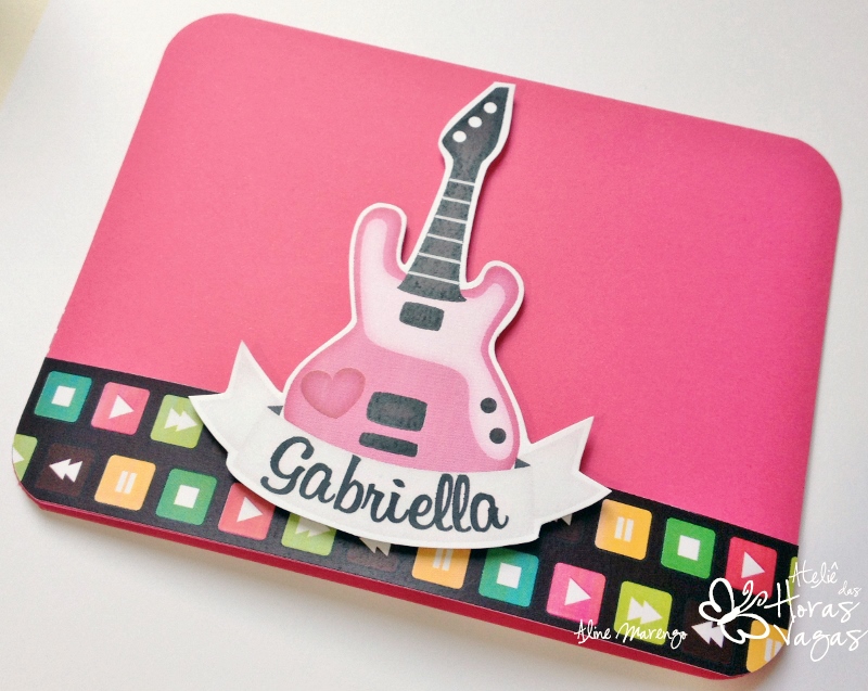 convite artesanal aniversário infantil 10 anos rock and roll música roqueira menina pink guitarra festa