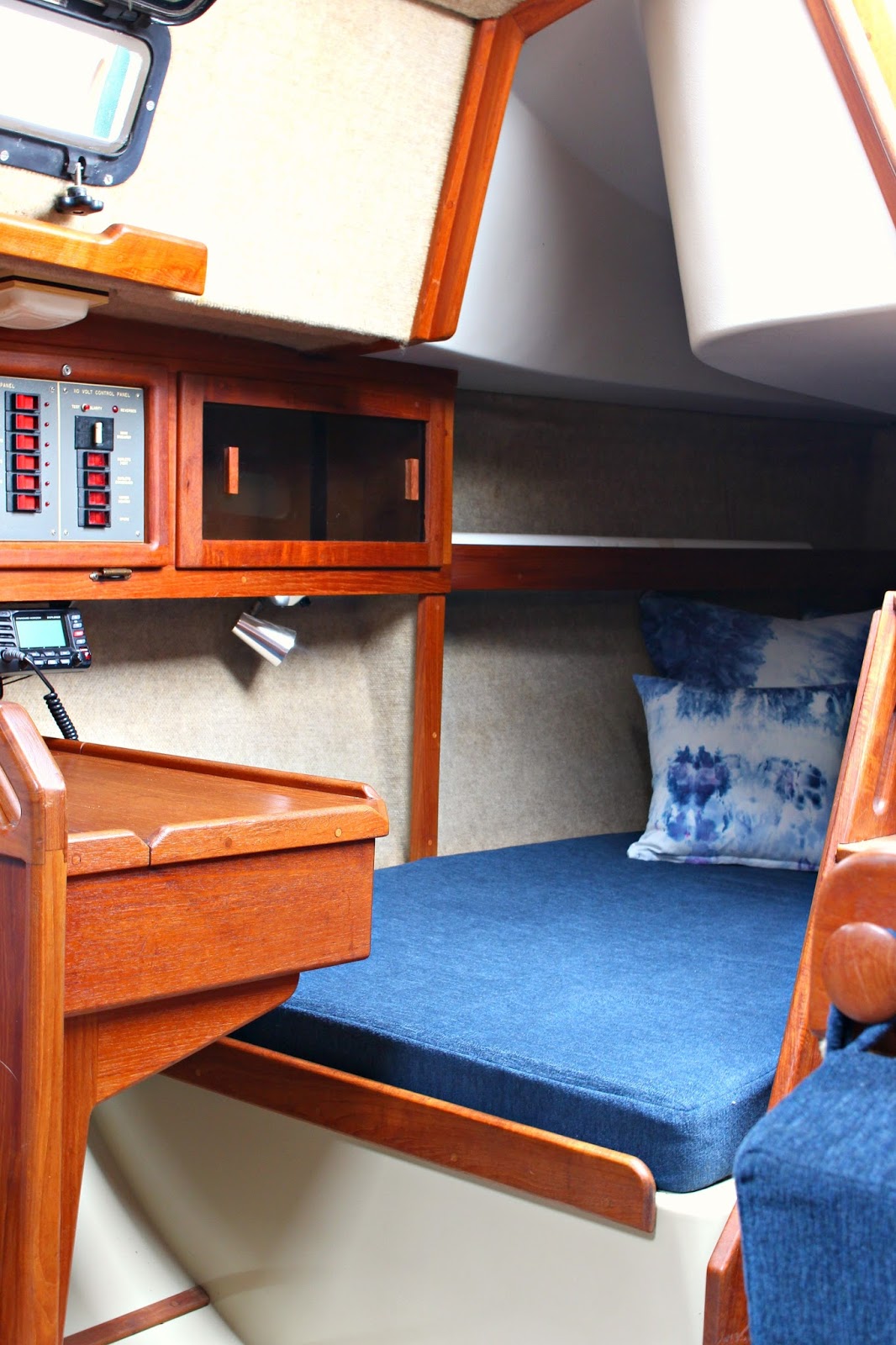 Teak Ticon 30 Tour the Before and After of This Updated Ticon 20 Sailboat @danslelakehouse