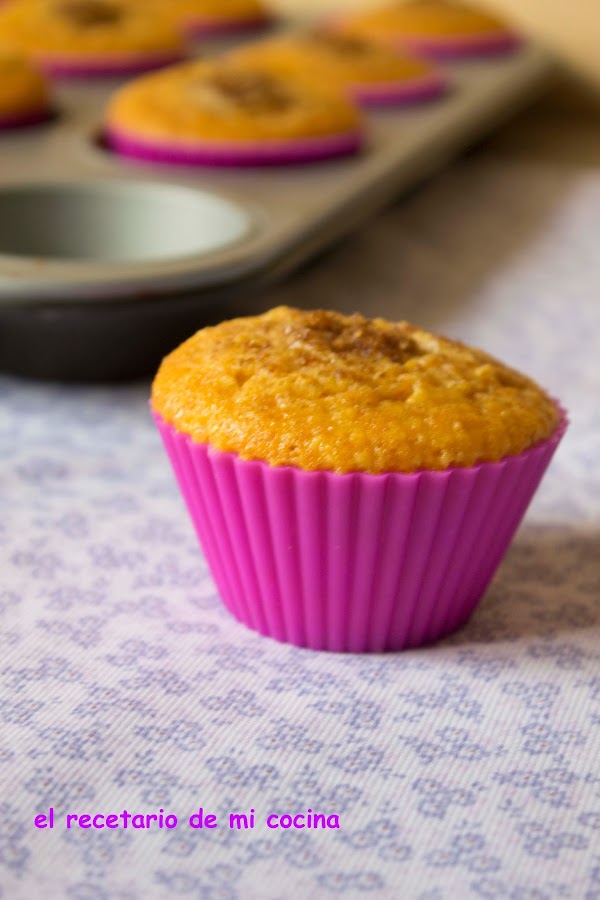 magdalenas de zanahorias y almendras