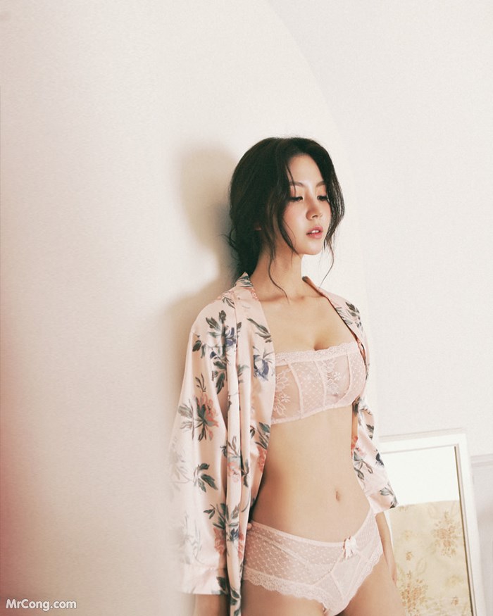 Beautiful Lee Chae Eun in October 2017 lingerie photo shoot (98 photos) photo 4-12