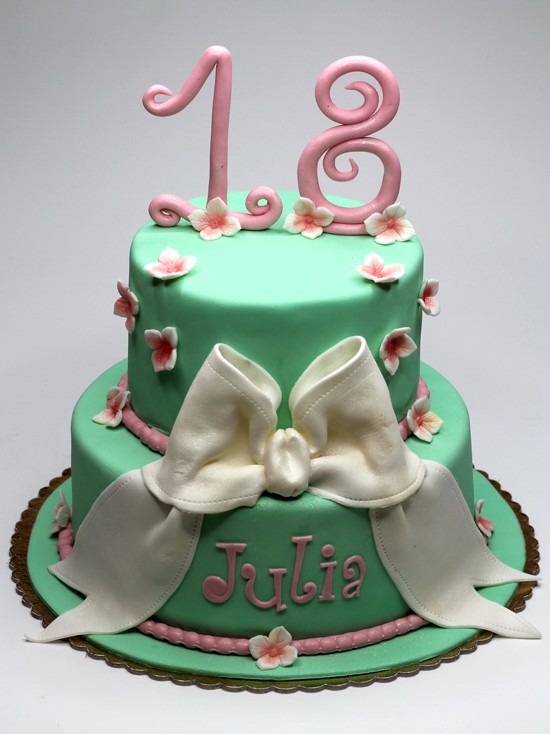 Dartford Cakes: 18th birthday cake