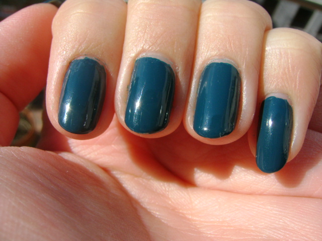 Smart and Sarcastic With Dashes of Insanity REVIEW of Essie s Go
