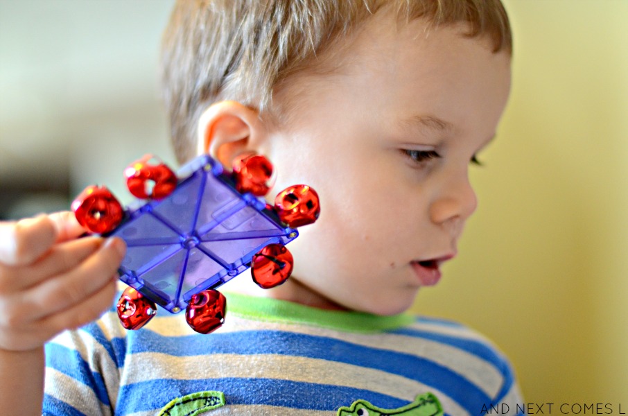 Christmas science activity for toddlers and preschoolers